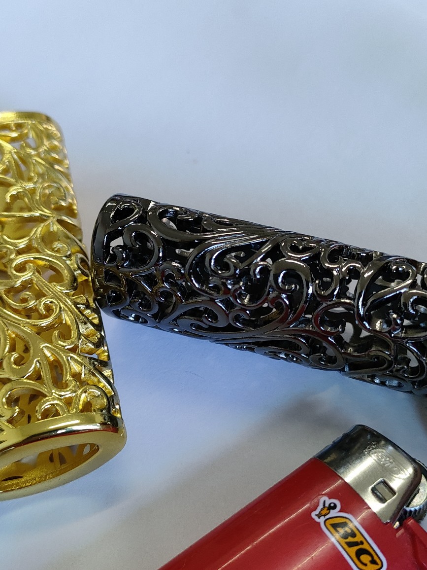 Title 3, Metal Hollow Rich Flower Shell Of Lighter