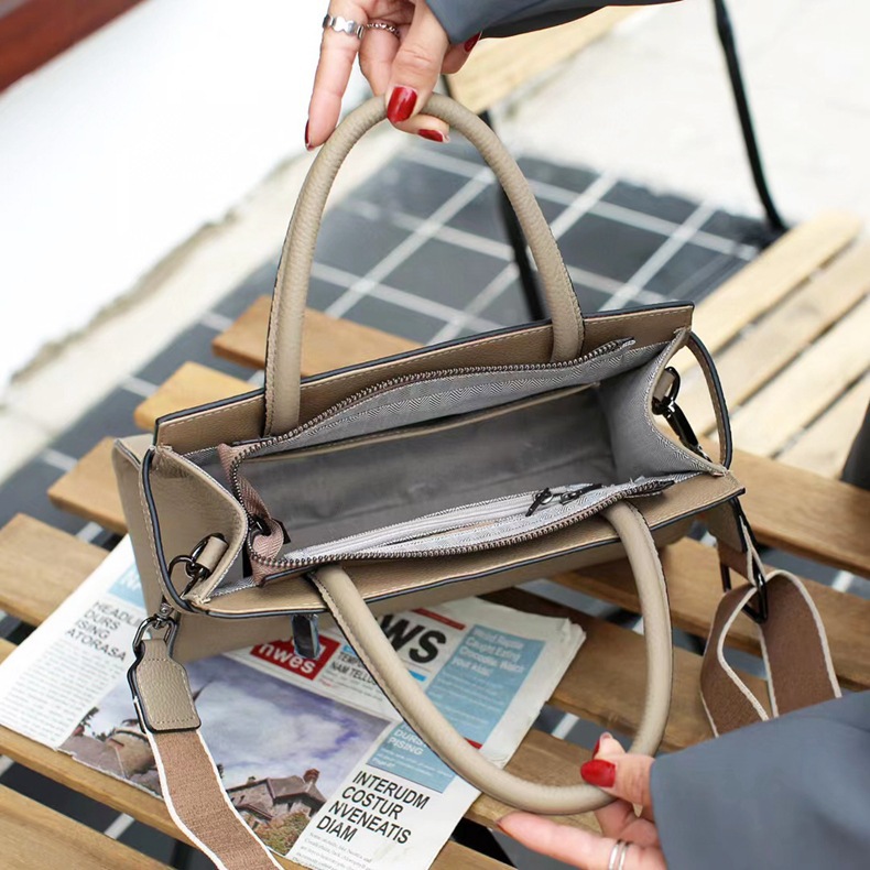 Double-strap leather tote