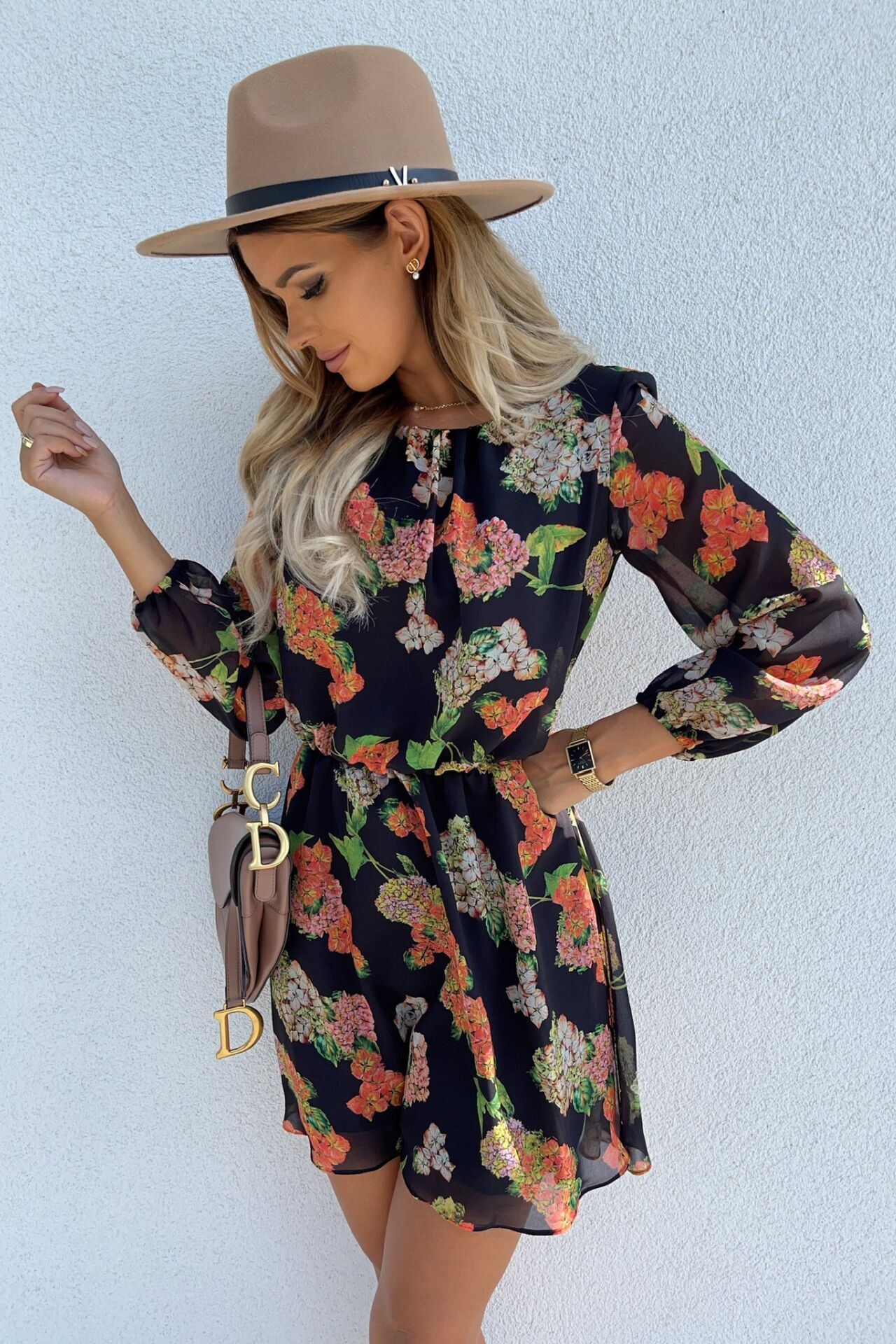 https://cf.cjdropshipping.com/quick/product/d8d30b6b-3836-4842-81f8-710447cd4068.jpg