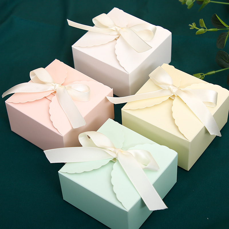 Simple And Fresh Candy Box