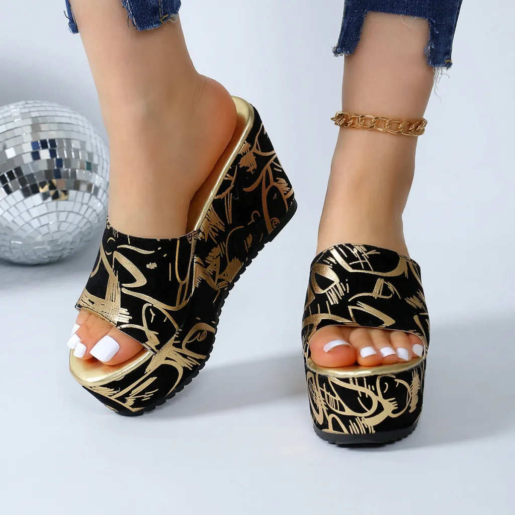 Round Toe Wedge Printed Slippers - Gold