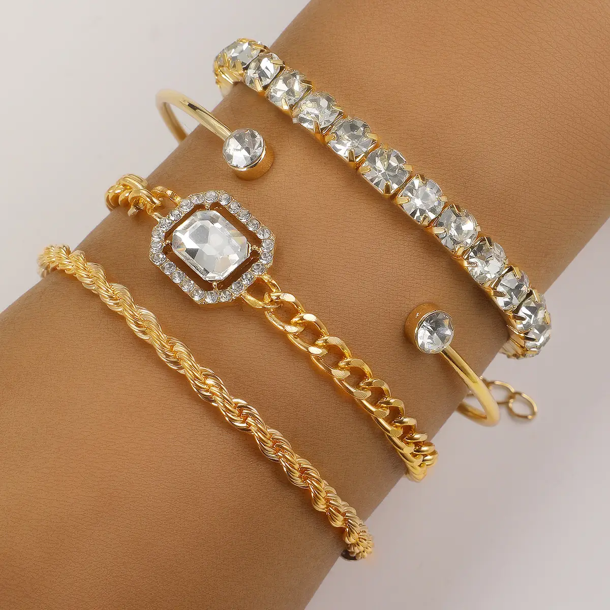 Fashion Jewelry 4 Pcs Crystal Bracelet Set Bohemian Design for Women Vintage