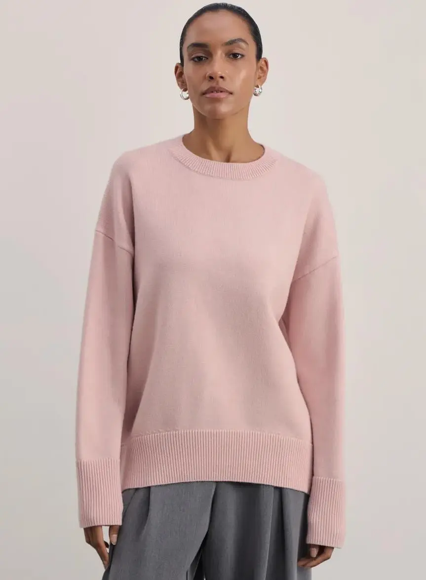 Women's Knitted Round Neck Solid Color Loose Fashion Sweater - Pink