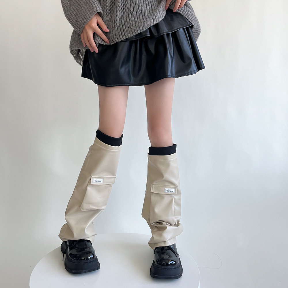 New Millennium Style Sweet Cool Girl Black Leather English Label Pocket Leg Warmer