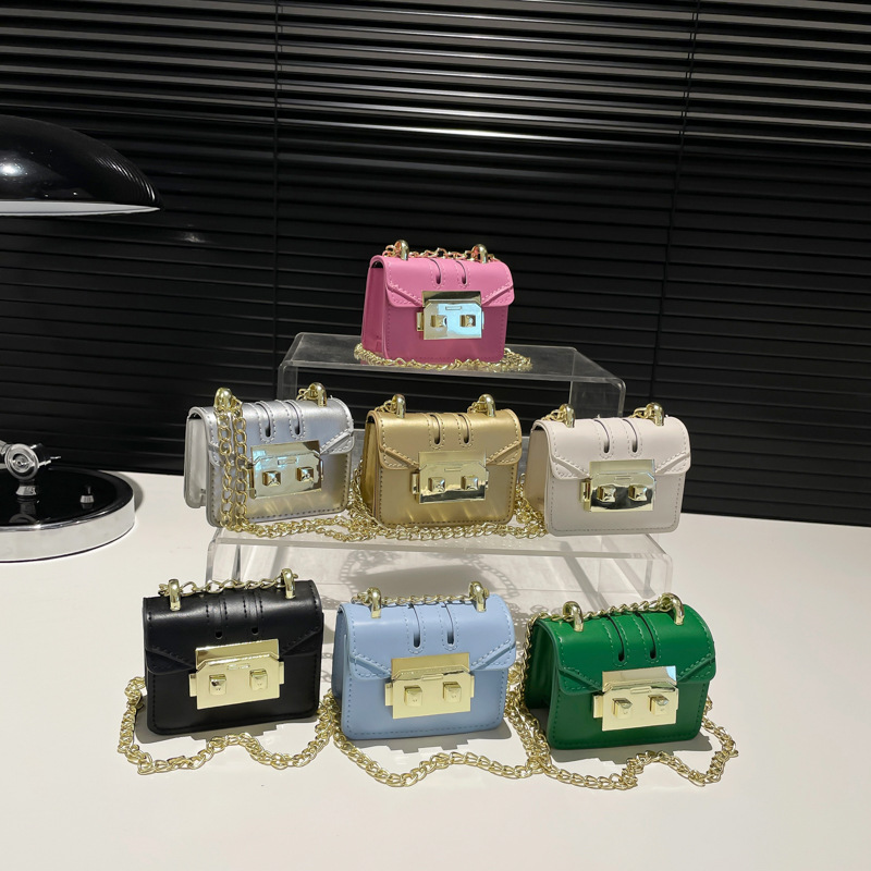 Womens Casual Stylish Crossbody Shoulder Bag With Chain