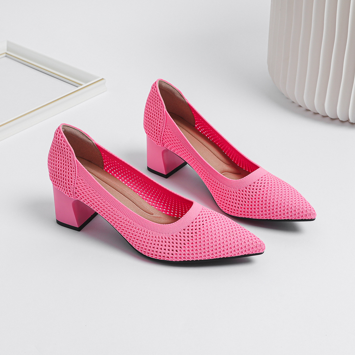 https://cf.cjdropshipping.com/quick/product/d99b91b1-f56d-4bfb-89da-96a22c92d673.jpg