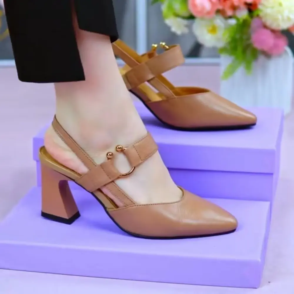 Closed Toe Back Empty Leather Chunky Heel Sandals Woman