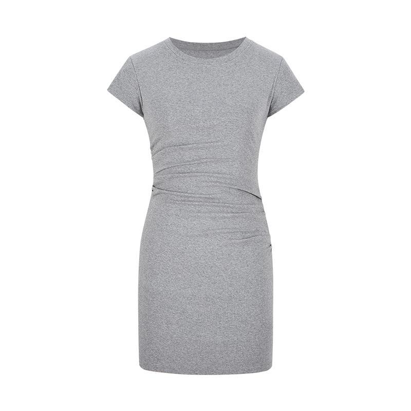 Figure-flattering Basic Short-sleeve Dress