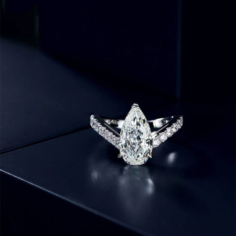 Special-interest Design Ring Shining Water Drop Pear Shape