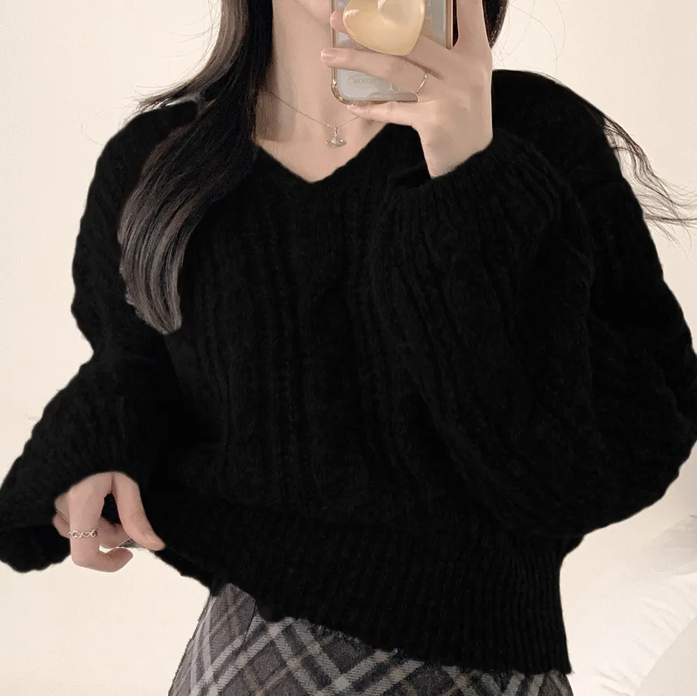 New Korean-style Relaxed-fit Solid-color Cable-knit Sweater With Lantern Sleeves - Black