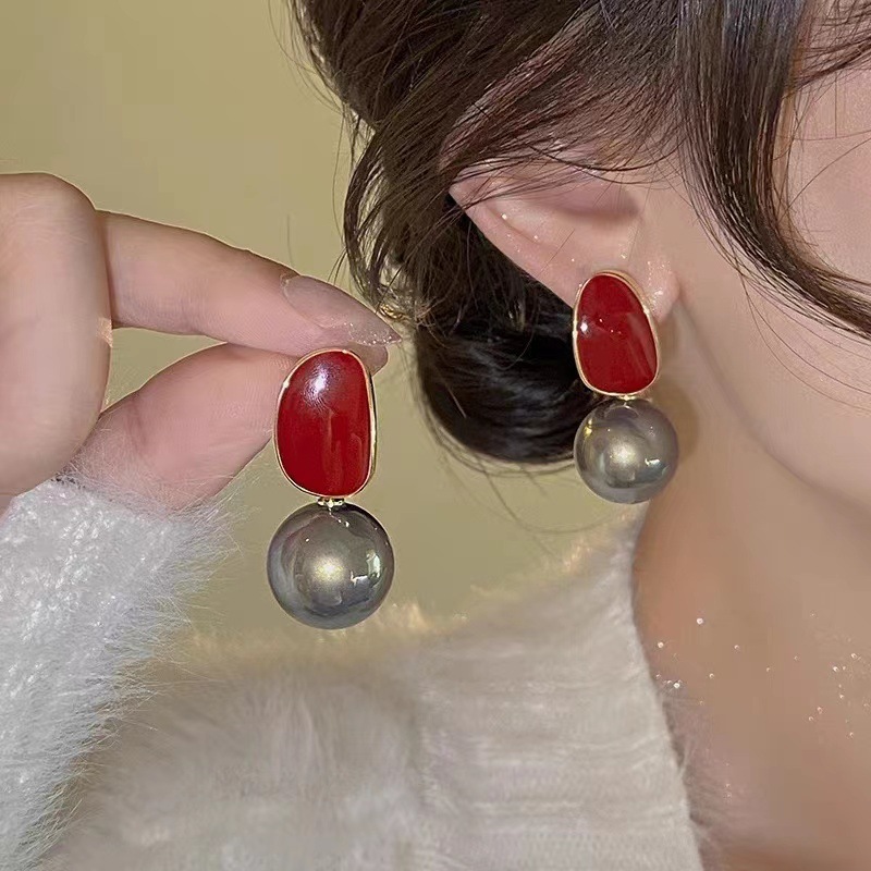Vintage Red Dripping-Oil Pearl Earrings For Women