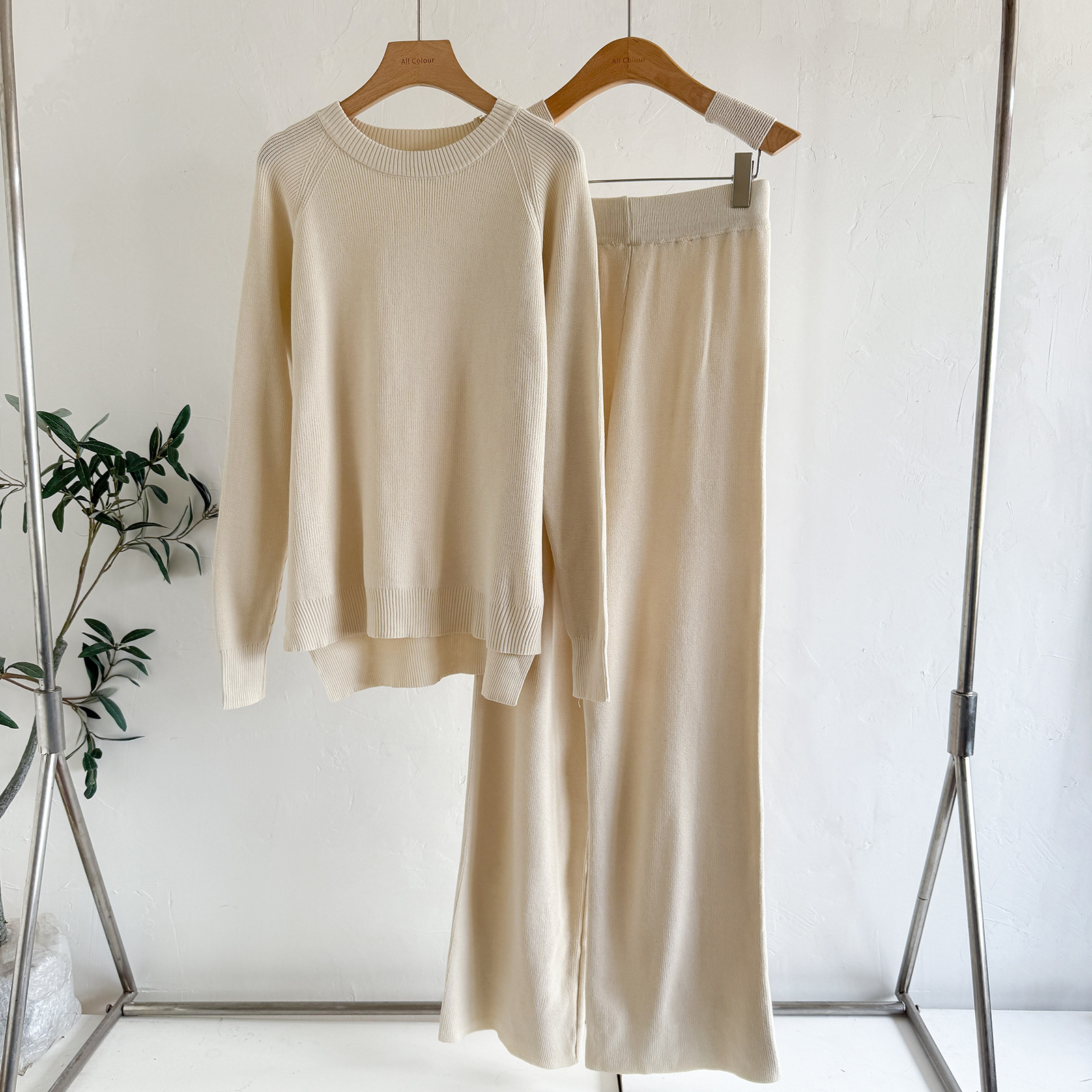 Women's Loose Knitted Long-Sleeve Crew-Neck Fashionable Wide-Leg Pants Two-Piece Set - Image 2