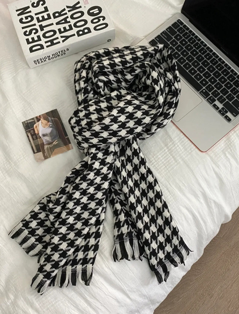 Houndstooth Black White 195x45