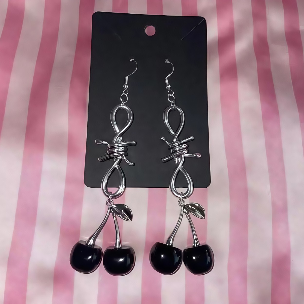 Thorn Cherry Heart Tooth Earrings