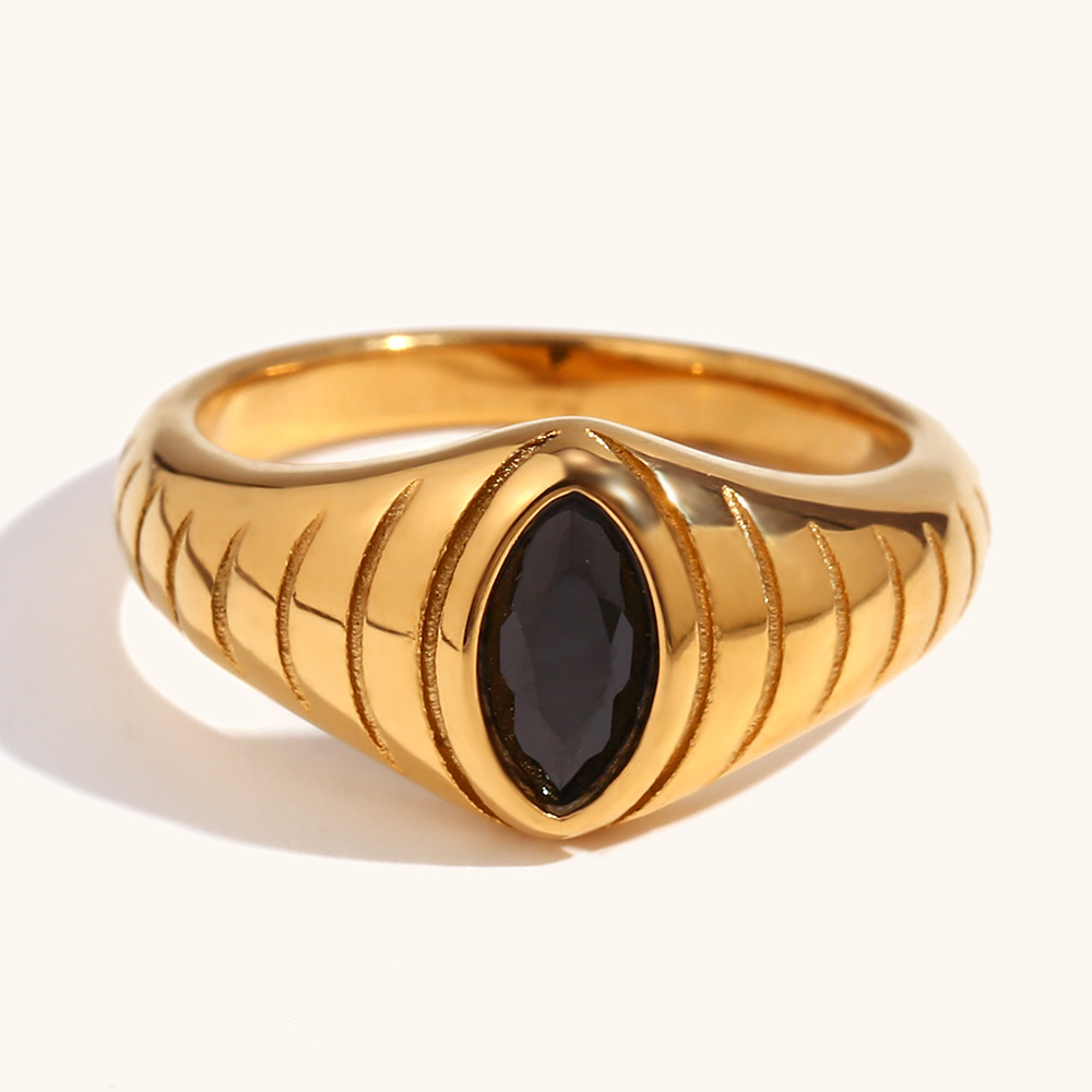 Black Horse Eye Zircon Pattern Ring Stainless Steel Female
