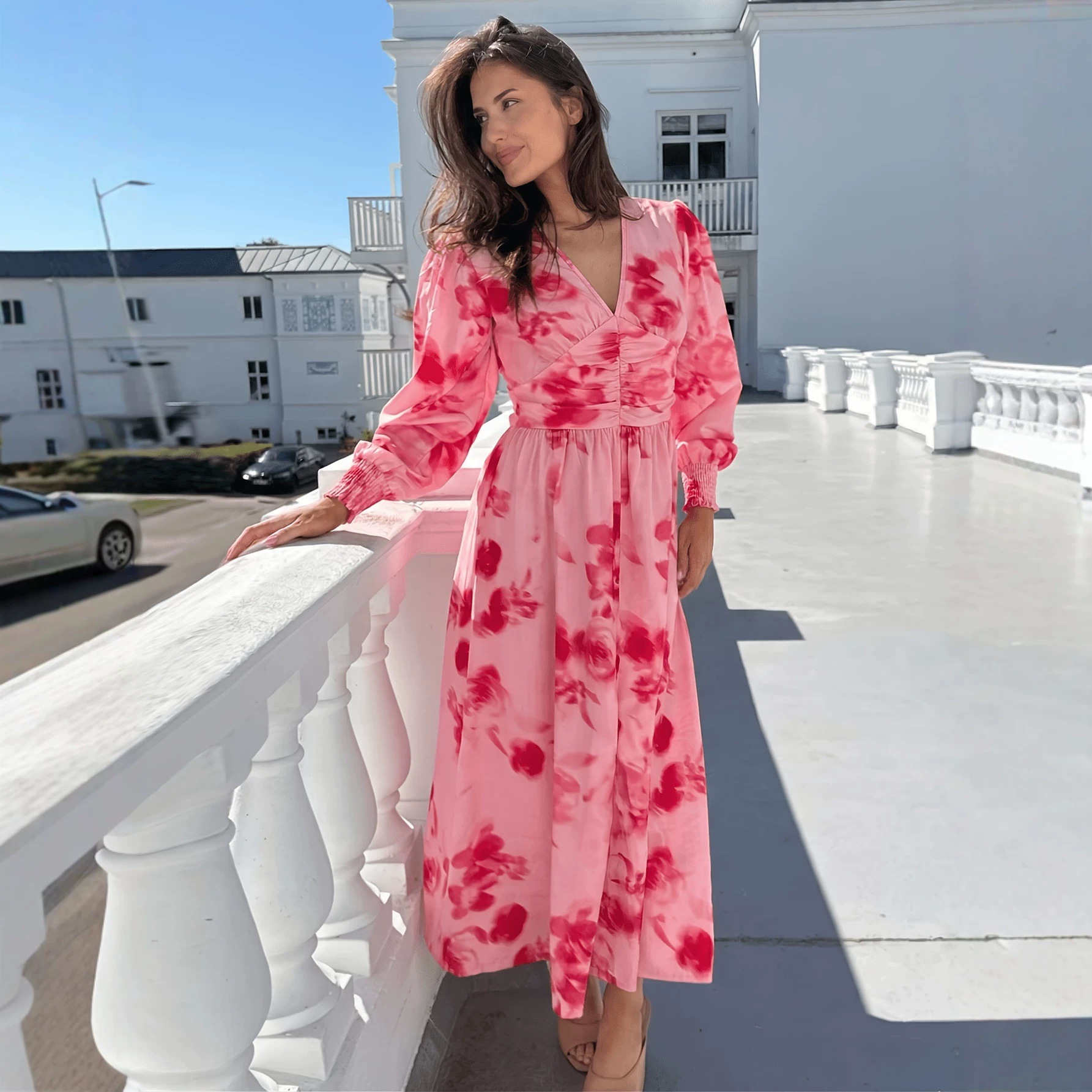 French Romantic Floral V-Neck Waist-Cinching Dress