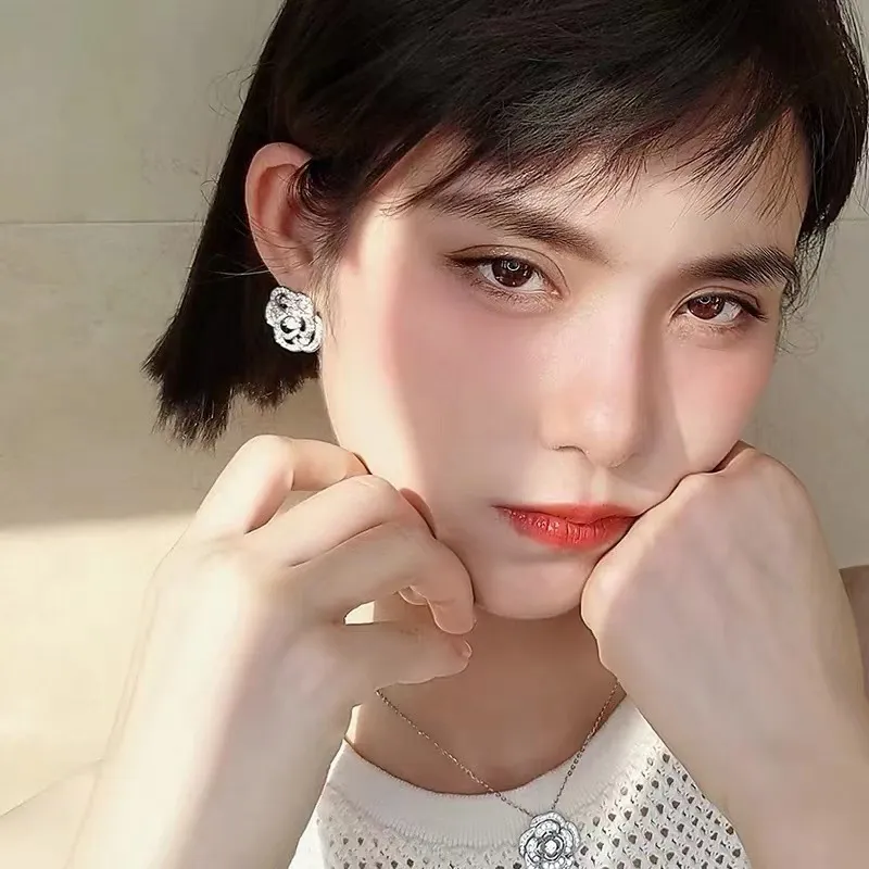 Camellia Ear Studs Wind Micro Inlaid Zircon High Sense Hollow Out Rose Simple And Elegant Earrings
