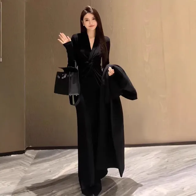 Black High end V neck Knitted Dress, New Autumn Style, Slim And Slimming Black - Shop at LoveMi