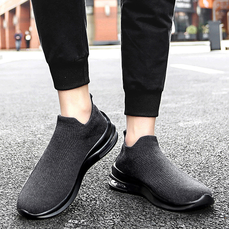 Title 7, Round-Toe Flying Socks with air cushion shoe co...