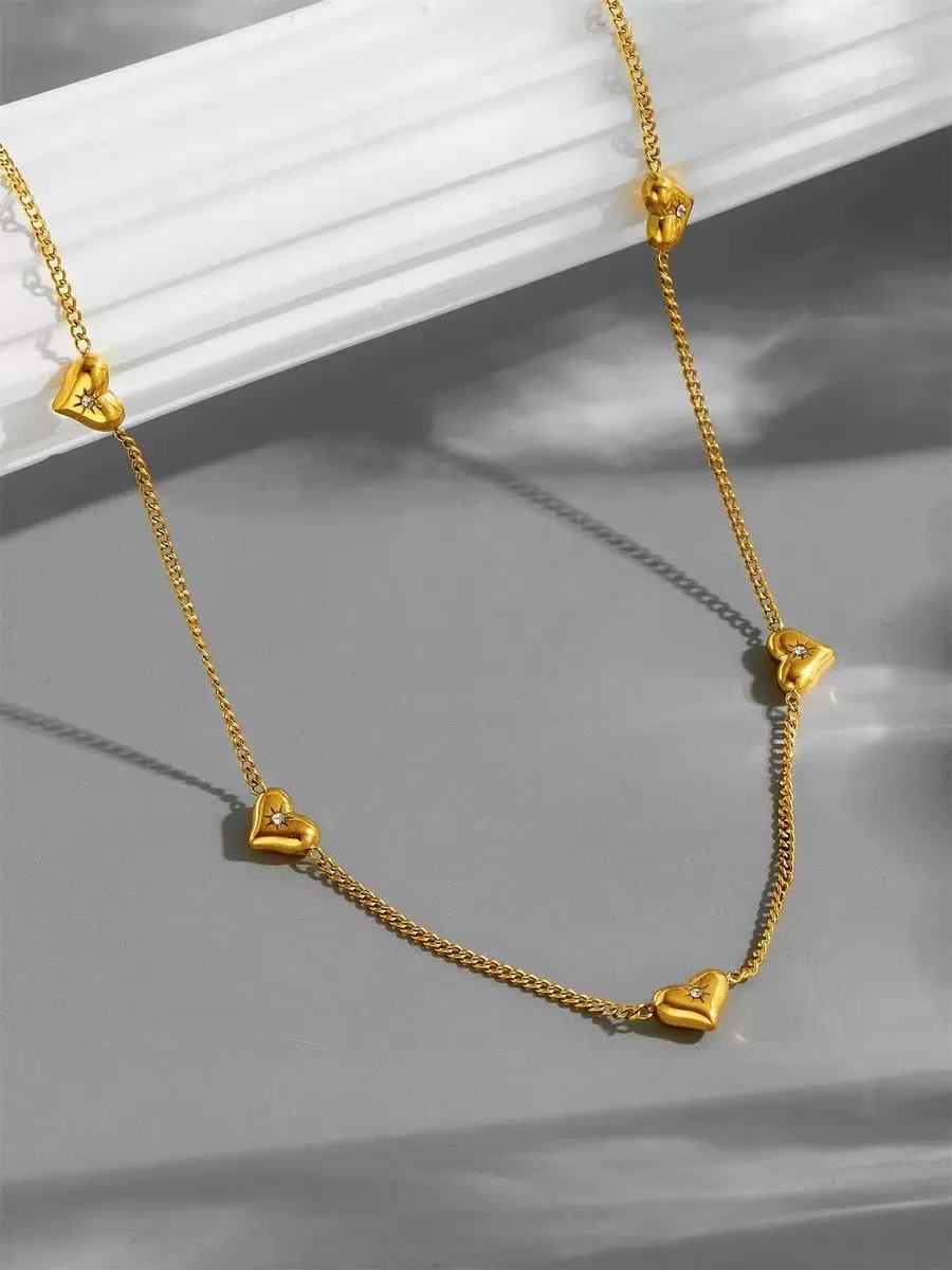 Heart-shaped Necklace Versatile Luxe And Golden