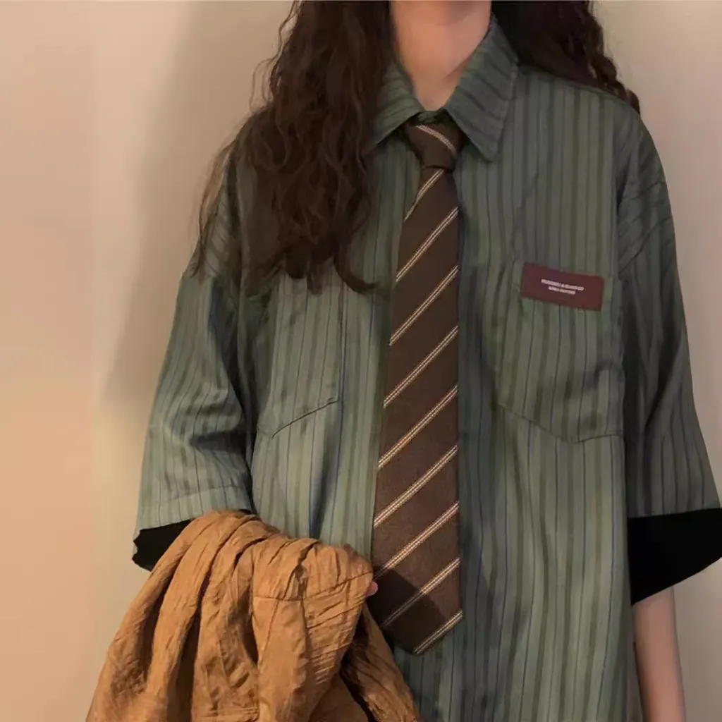 Retro Style Design Sense Niche Short Sleeve Striped Shirt - Green With Tie