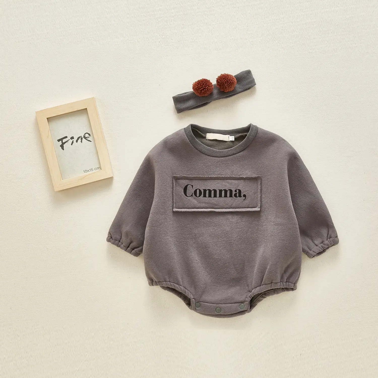 Baby Alphabet Plus Velvet One-piece Romper