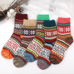 Women's Fashion Personalized Knitted Woolen Yarn Socks - Strip Warm - View 1