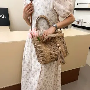 New Women's Portable Shoulder Crossbody Straw Bag Large Capacity Khaki - Shop at LoveMi