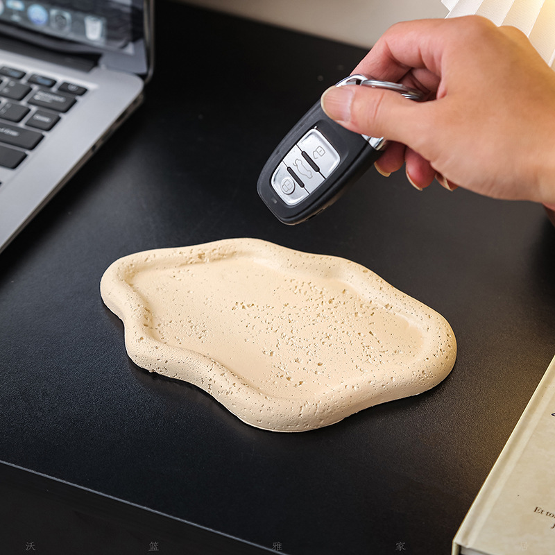 Cloud-Shaped Resin Decorative Tray, picture 2 of 4
