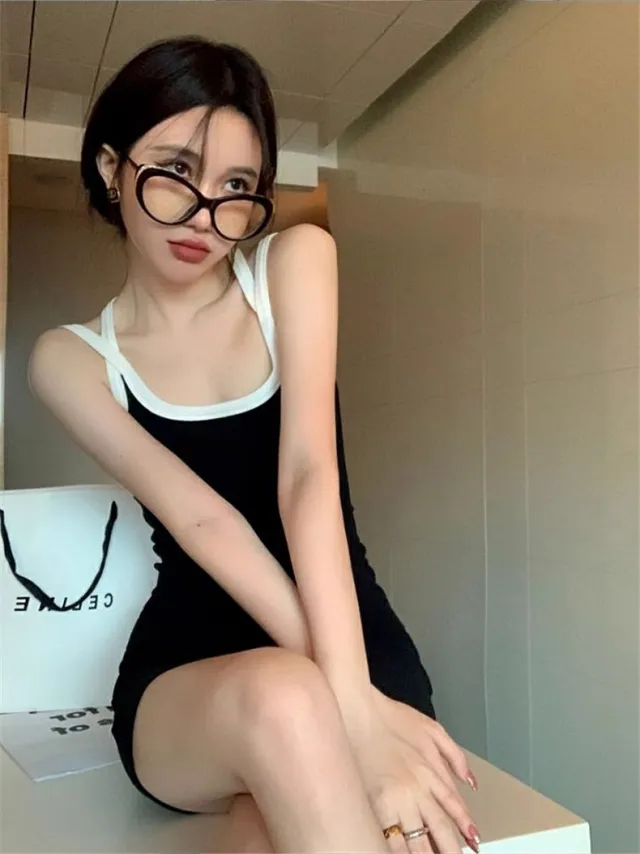 Women's Simple Camisole Backless Contrast Color Waist tight Dress Black - Shop at LoveMi