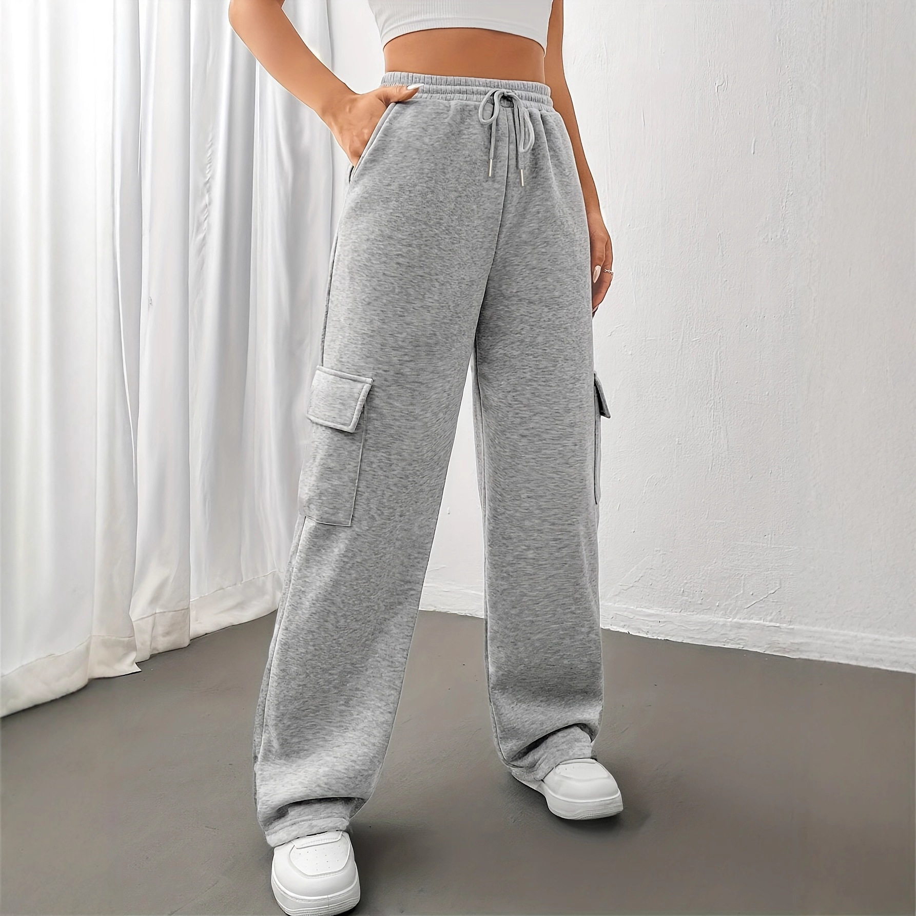 Relaxed-fit Cargo Sweatpants With Pockets Elastic Waistband And Drawstring