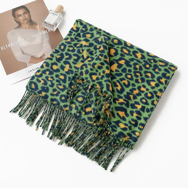 Women's Warm Scarf Cashmere like Retro Europe And America Scarf Fashion Green Leopard Print - Shop at LoveMi