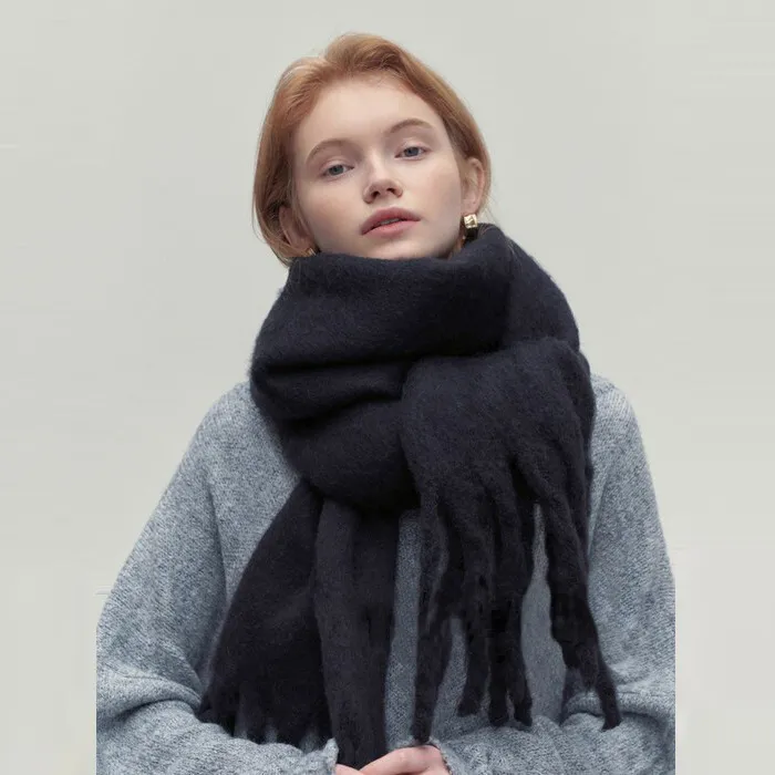 All-match Soft Glutinous Idle Style Thermal Long Scarf - Black