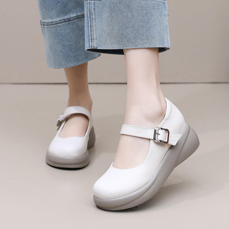 Vintage Chunky-soled Shoes Made From Full-grain Leather Mid-rise Pumps With A Mary Jane Style