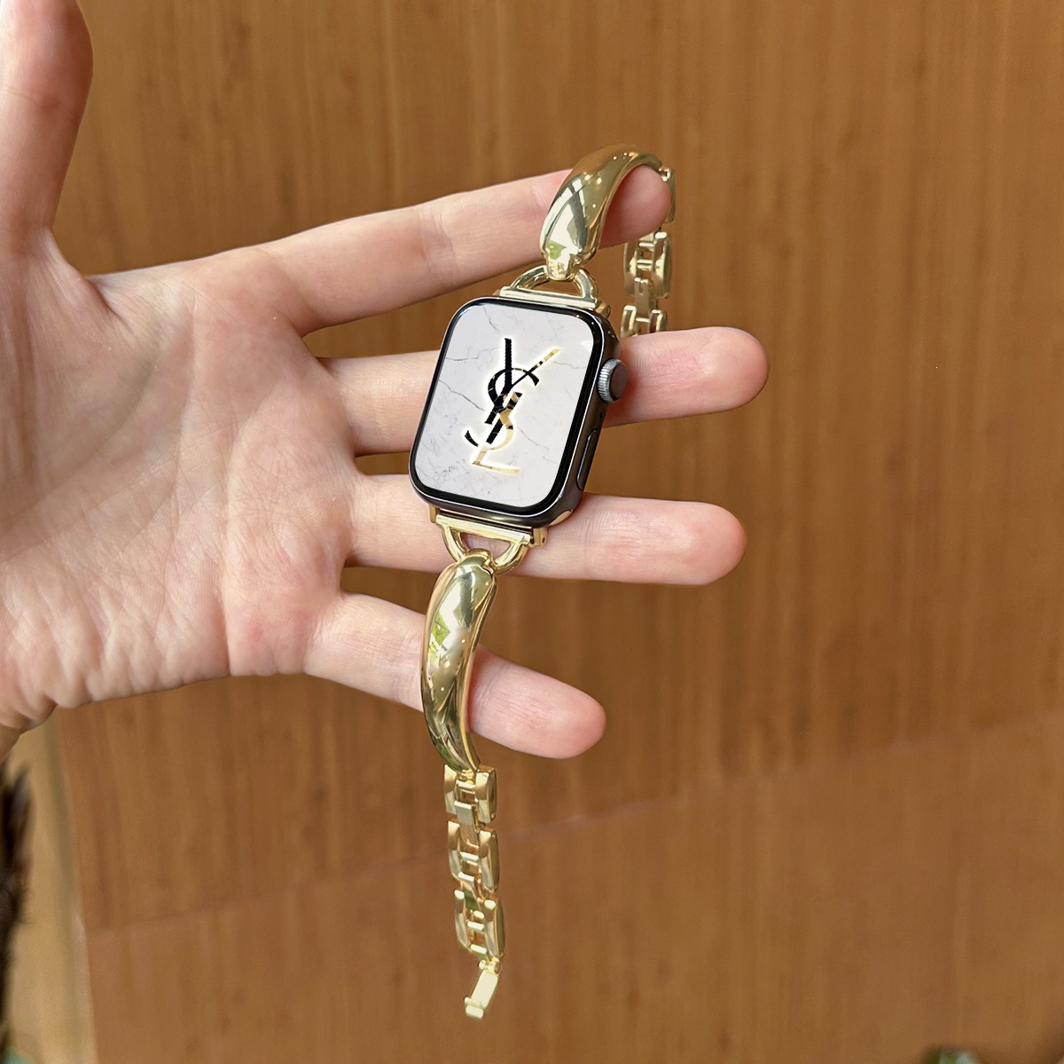 Simple Metal Bracelet-style Watch Strap