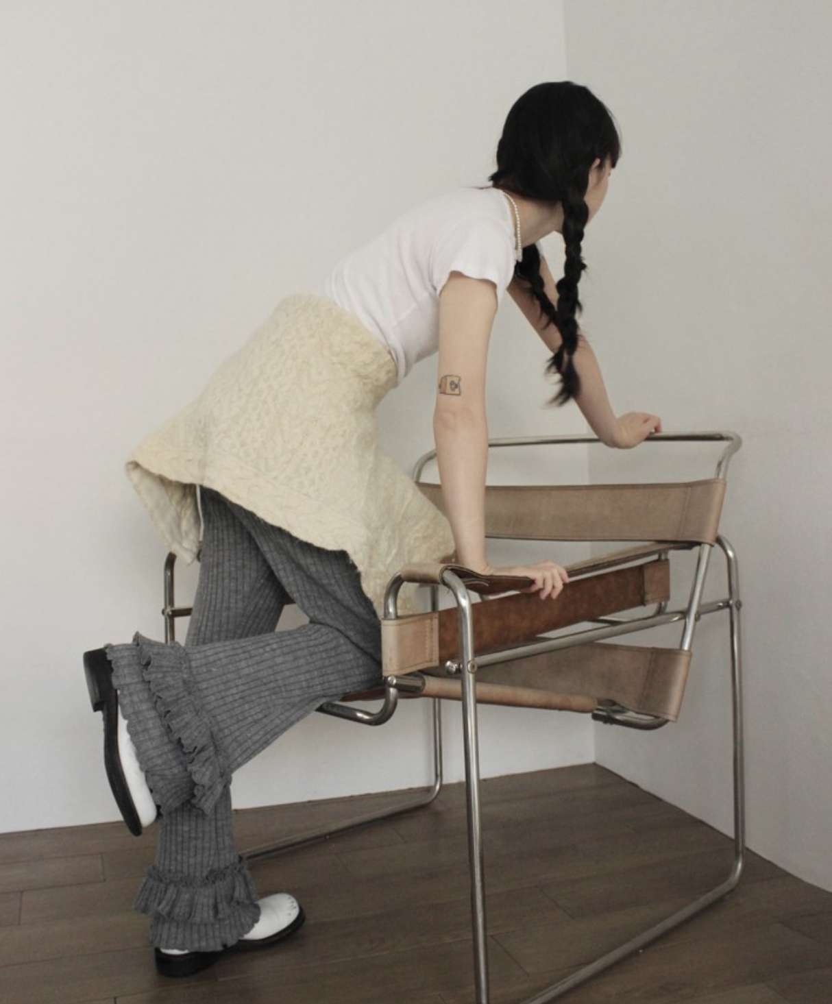 Simple Sunken Stripe Knitted Pleated Layers Of Lace Slim Fit Slimming Bootcut Pants