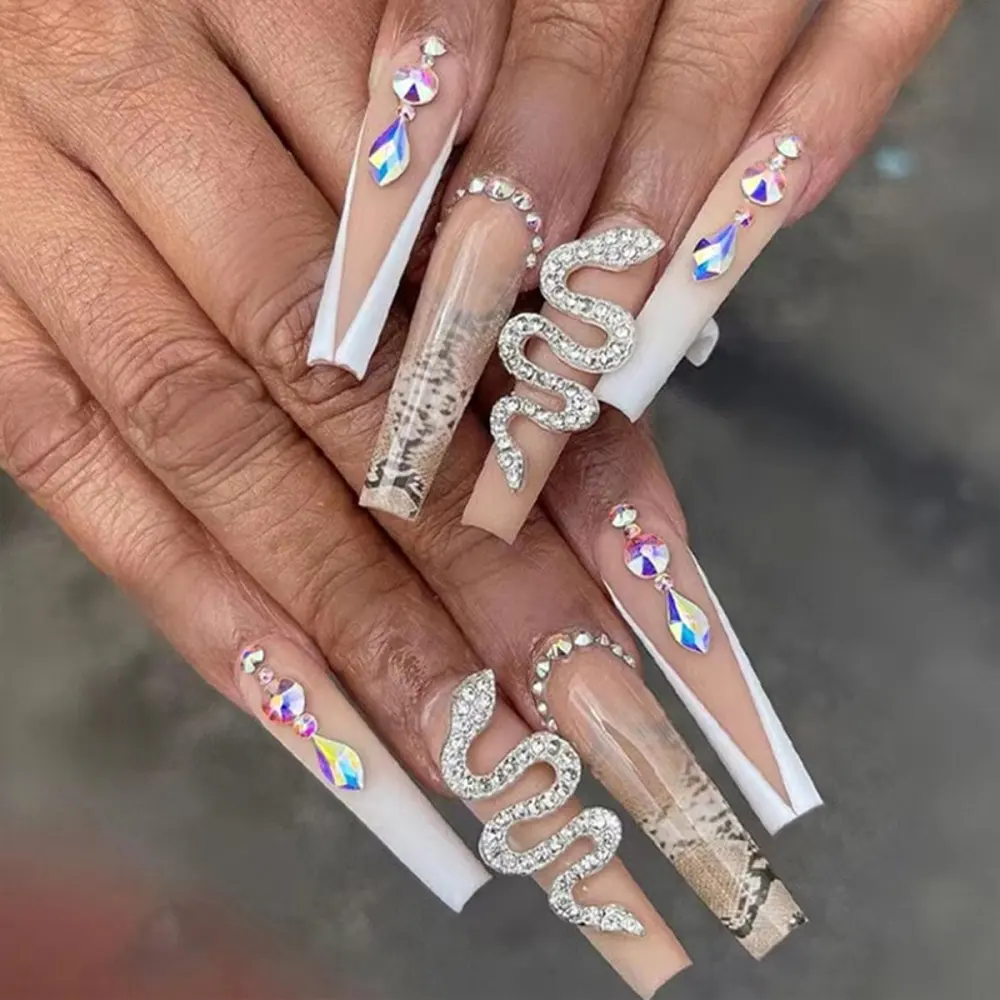 Simple French Fragment Cool Silver Snake Rhinestone Nail Beauty
