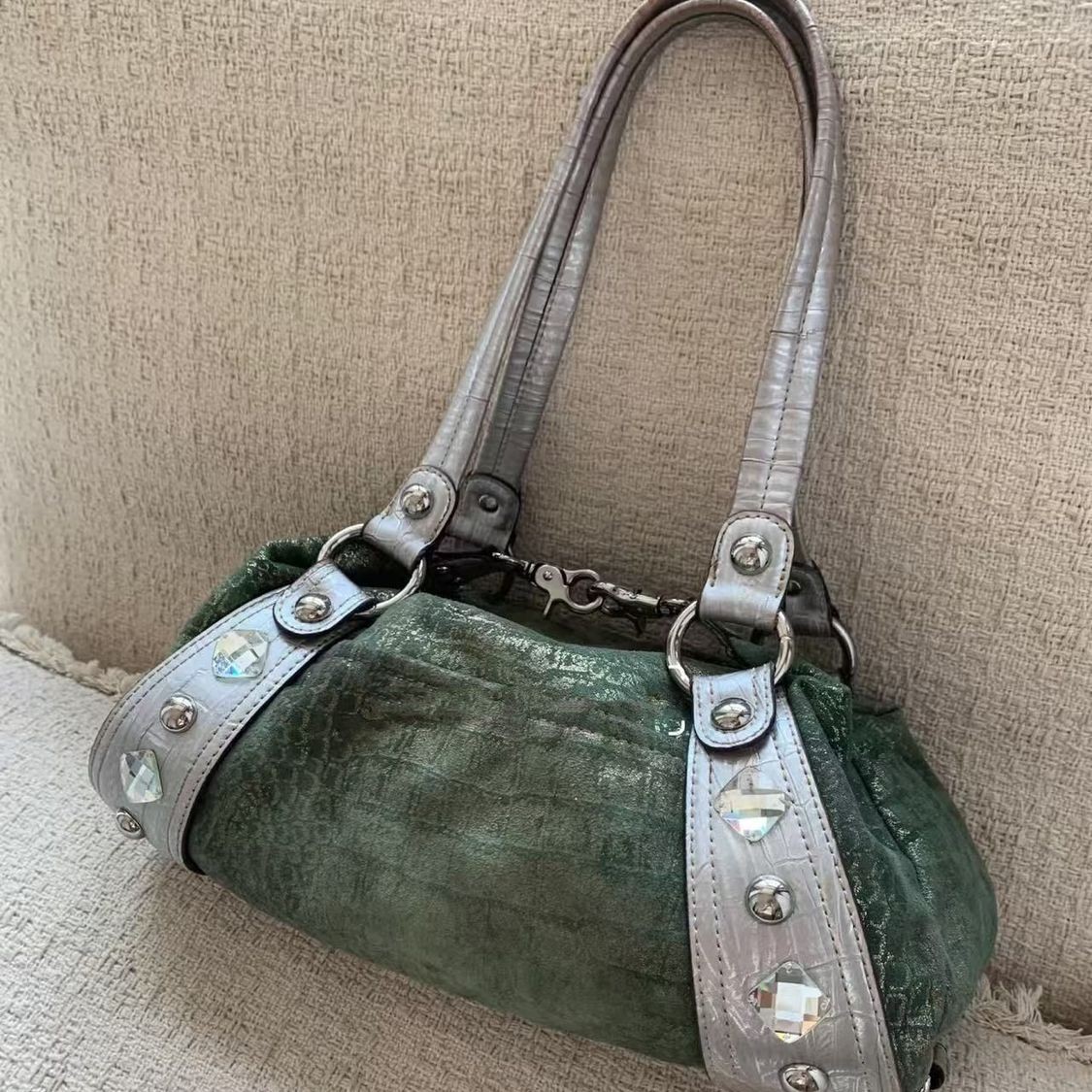 Geantă vintage cu un singur umăr, în stilul Spice Girls, verde și argintiu, cu pietre prețioase