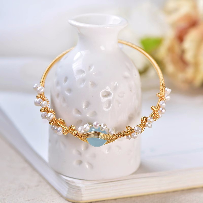 Original Design Gold Thread Pearl Surrounded Vintage Court Style Open-ended Bracelet
