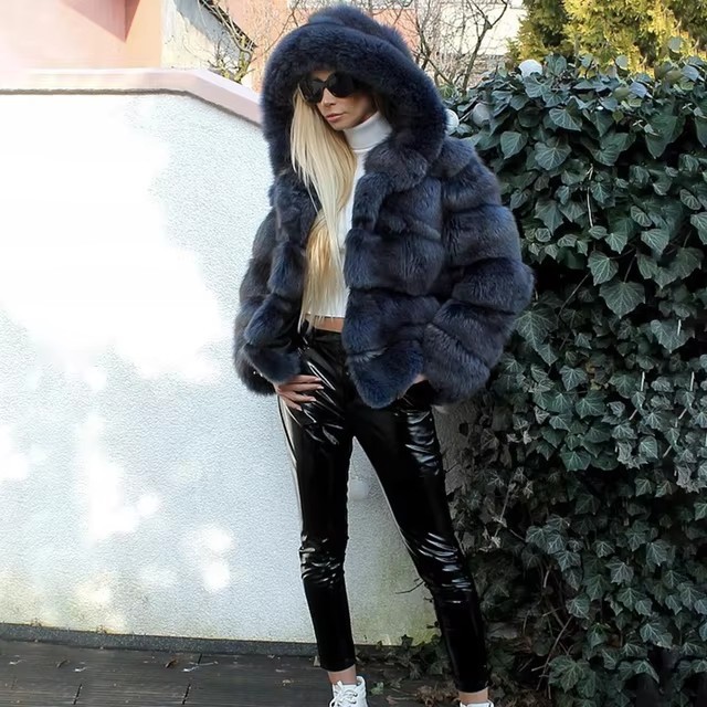 https://cf.cjdropshipping.com/quick/product/dc62fa4a-7718-43c6-be10-395d40195eb5.jpg