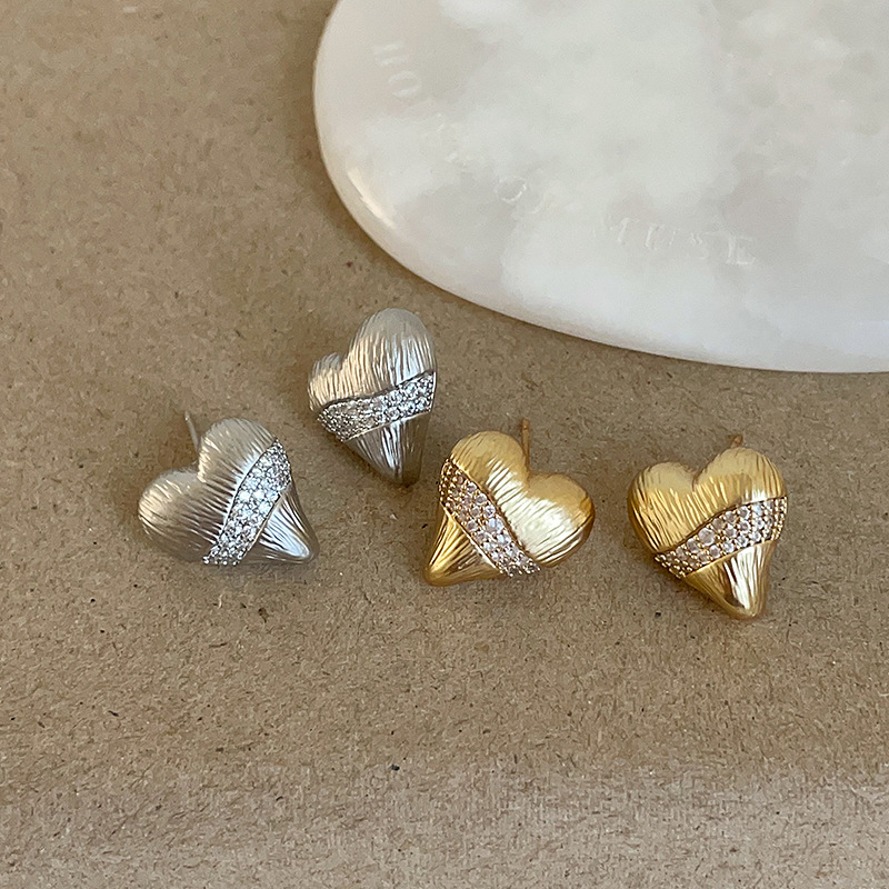Heart-shaped Zircon Stud Earrings For Women Minority Fashion