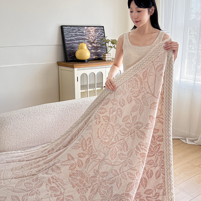 New Three-layer Composite Thermal Blanket For Office Naps