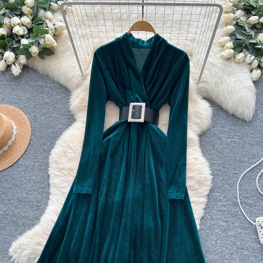 Buy Women's Clothing Online | Buy Trending Dresses for Women