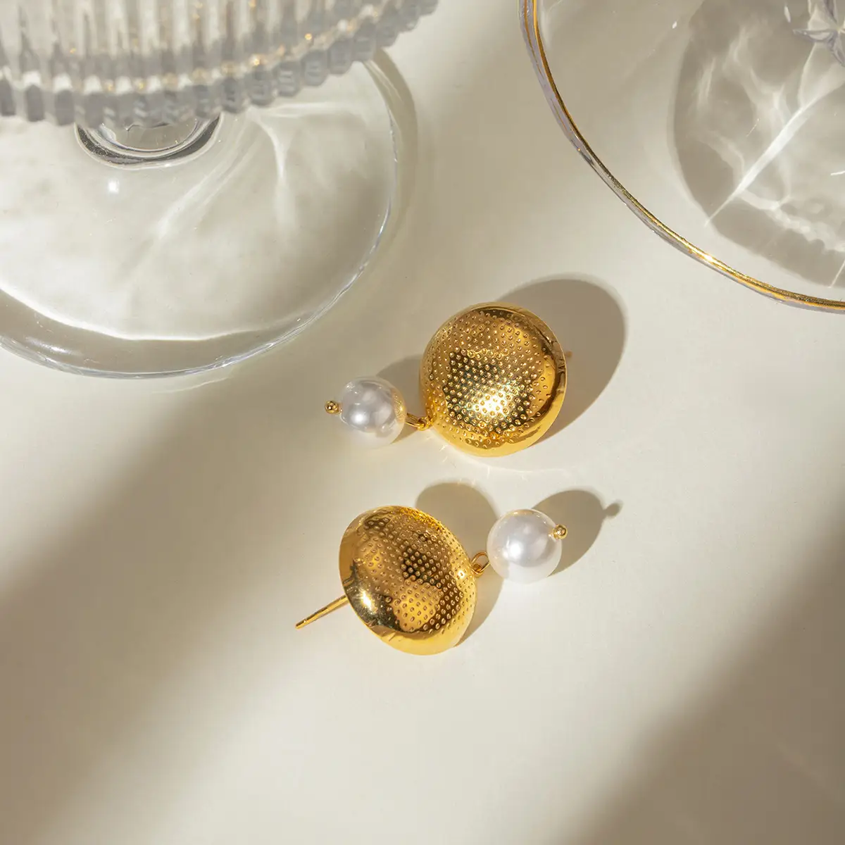 Fashion 18K Gold Stainless Steel Flower Round