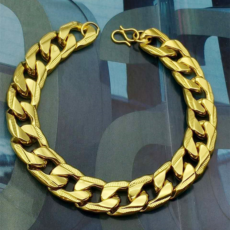 Embossed Gold-plated Mens Single-clasp Bracelet