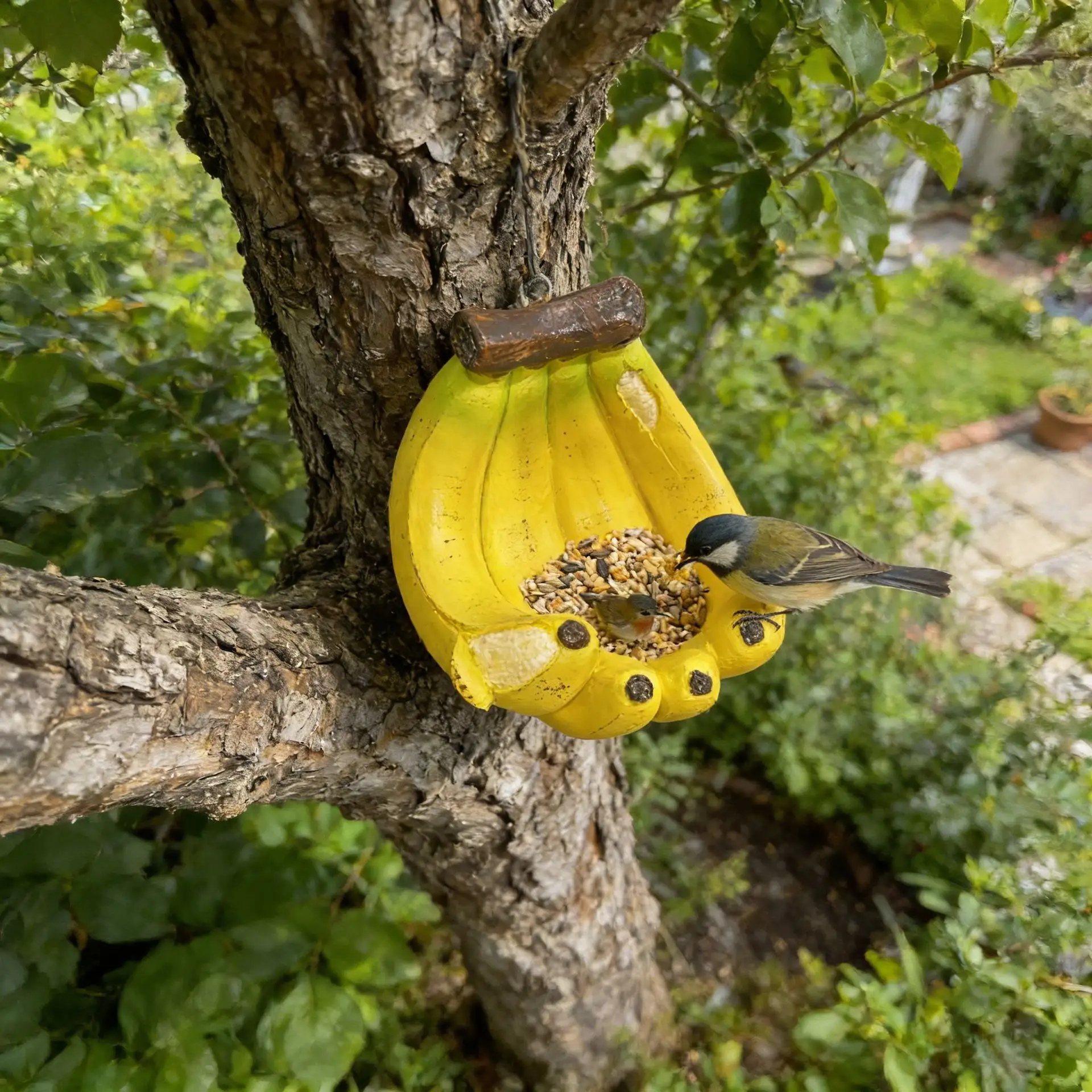Creative Banana-Shaped Resin Bird Feeder