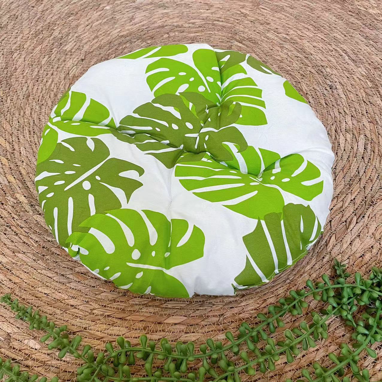 Cozy Round Cat Bed Mat