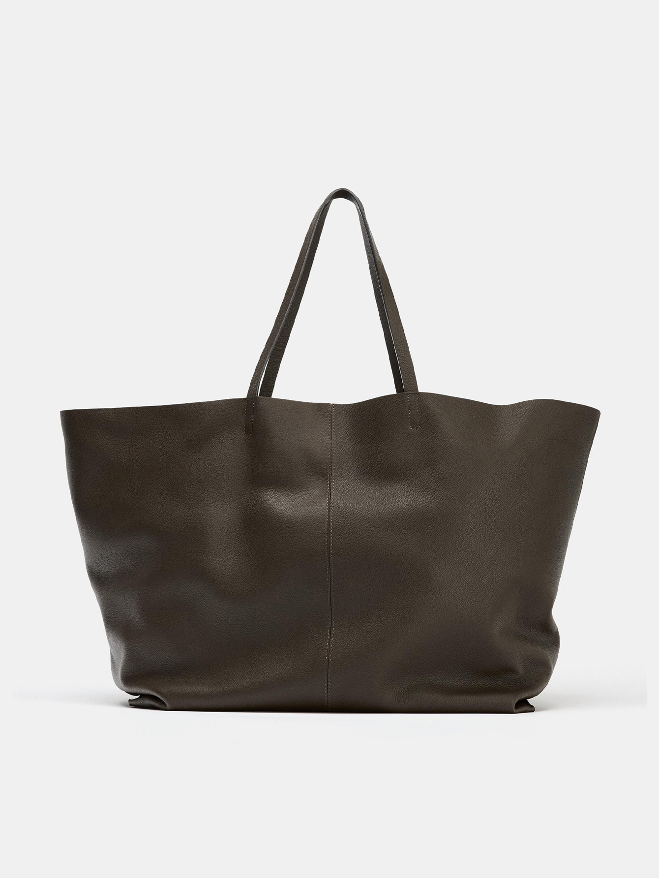 Tote bag strap and pocket detail