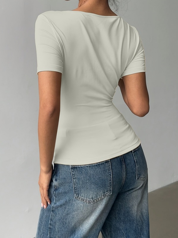 Buy Women's Clothing Online | Buy Trending Dresses for Women