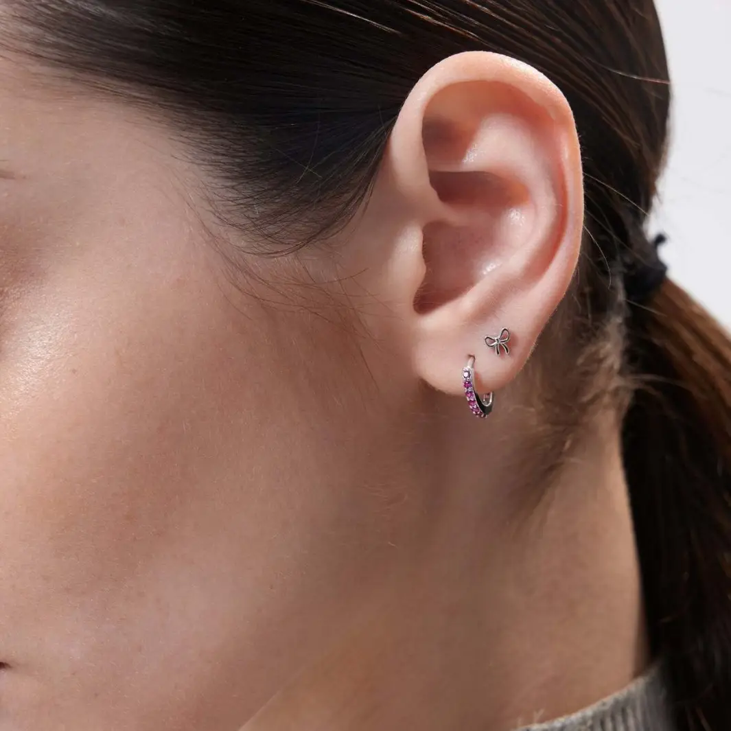 Special-interest Design High-grade Heart-shaped Bow Stud Earrings